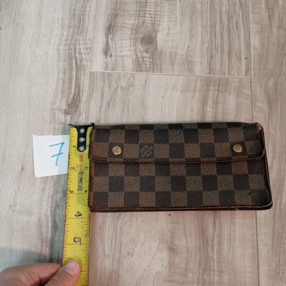 LOUIS VUITTON Damier Ebene Accordion Bifold Long Wallet